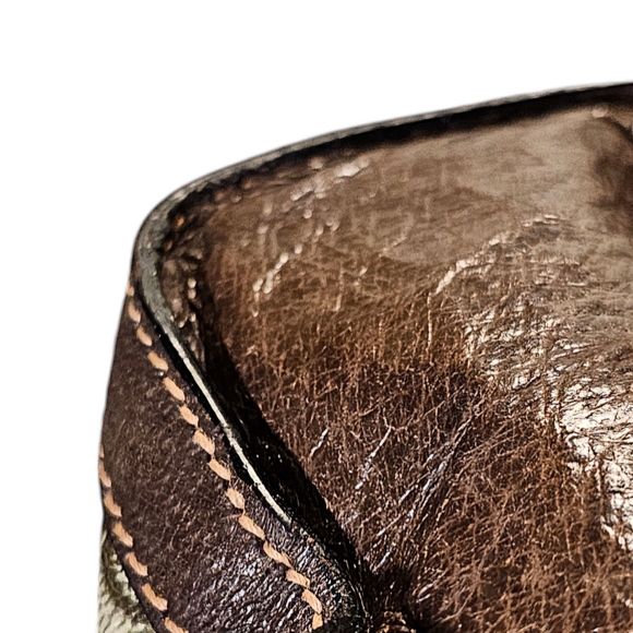 GUCCI CLUTCH - Picture 6 of 14